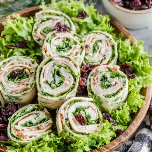 Turkey pinwheels with lettuce and cranberries, easy snack idea