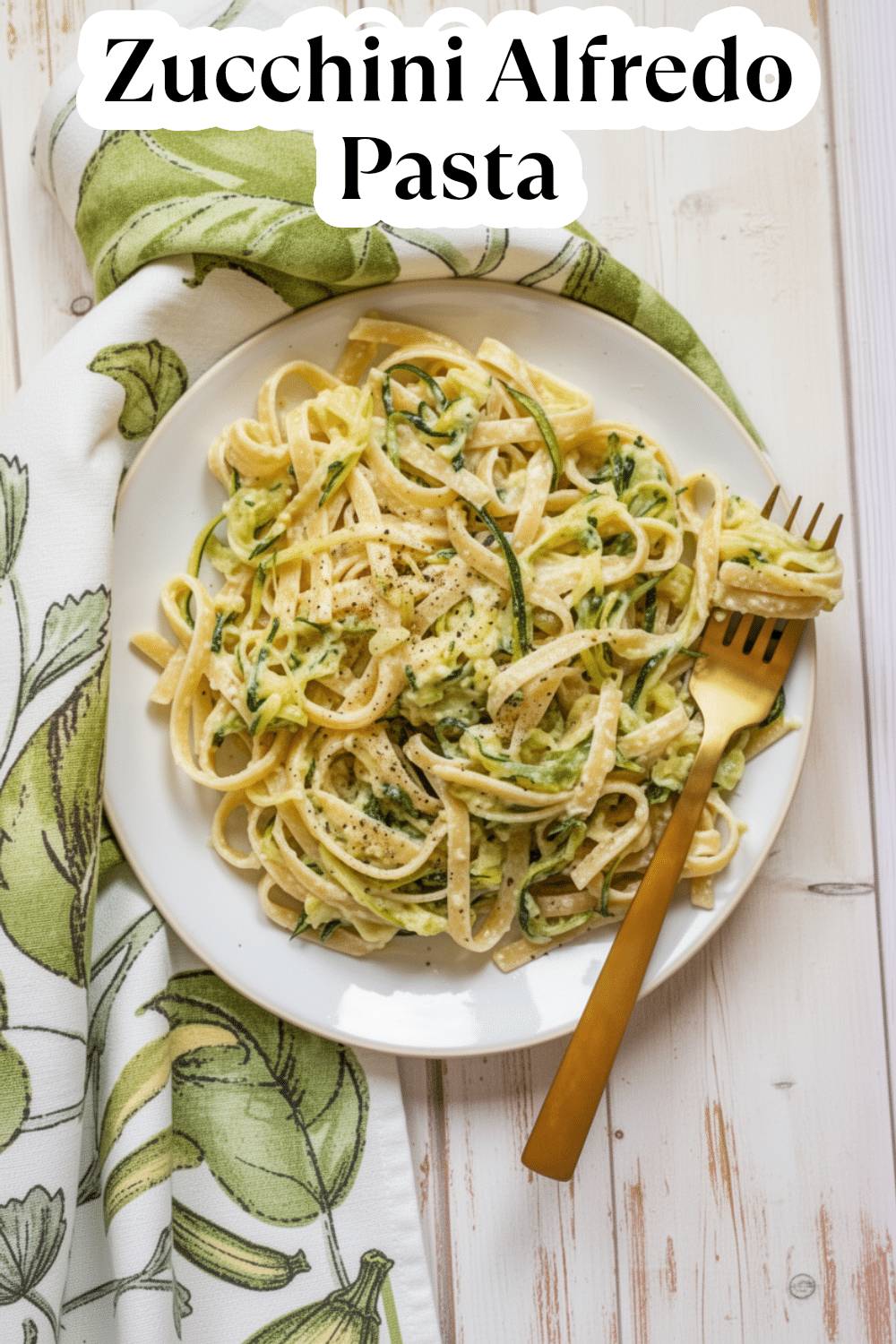 zucchini alfredo pasta