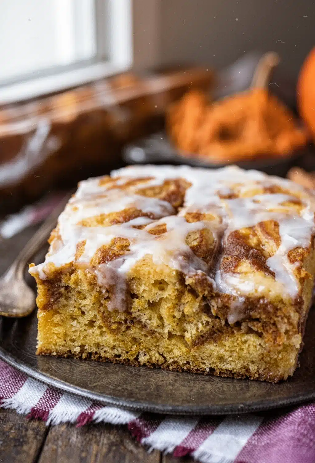 Easy Pumpkin Swirl Cake: Irresistibly Delicious and Simple
